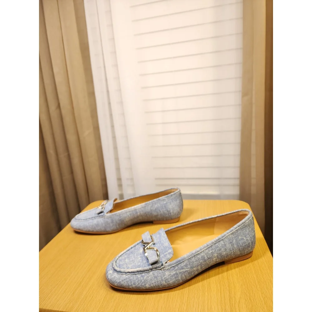 Naturalizer leather moccasins